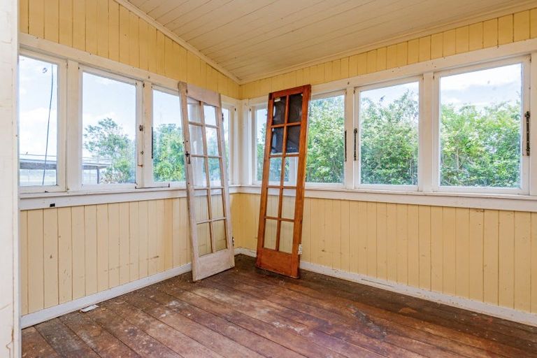 Photo of property in 27 Tokomaru Road, Tokomaru, Palmerston North, 4474