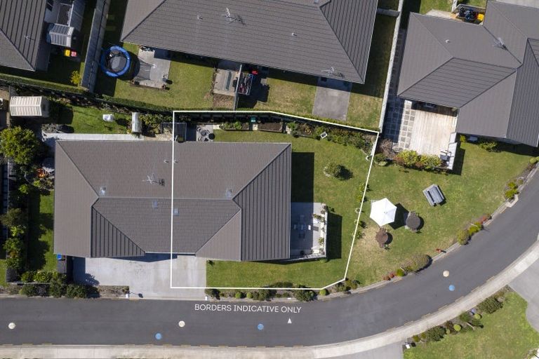 Photo of property in Waterview Estate, 53/4 Greystone Place, Omokoroa, 3114