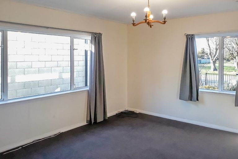 Photo of property in 7 Paeroa Street, Riccarton, Christchurch, 8041