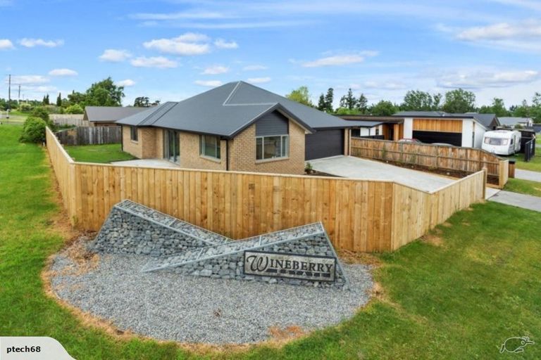 Photo of property in 30a Wineberry Avenue, Amberley, 7410