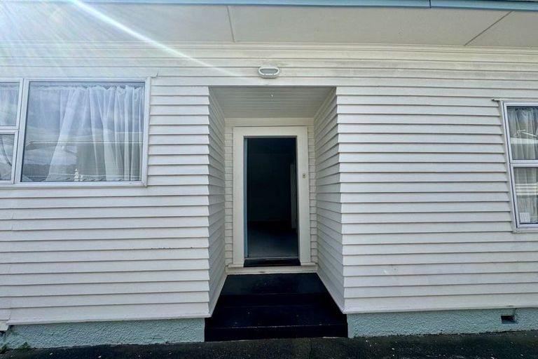 Photo of property in 14 Pilmuir Street, Hutt Central, Lower Hutt, 5010