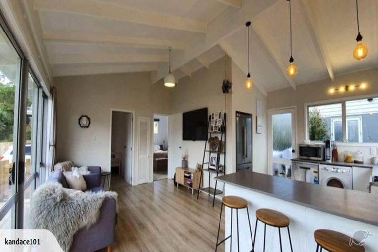 Photo of property in 1/46 Zealandia Road, Manly, Whangaparaoa, 0930