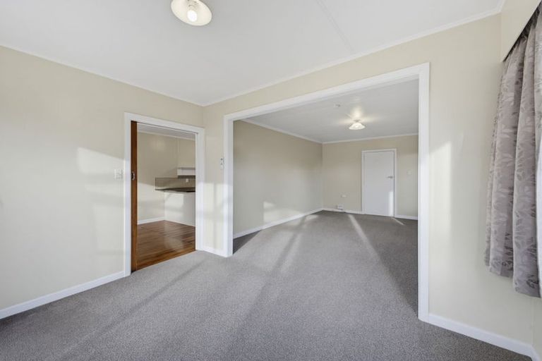 Photo of property in 71 Ngamotu Road, Spotswood, New Plymouth, 4310