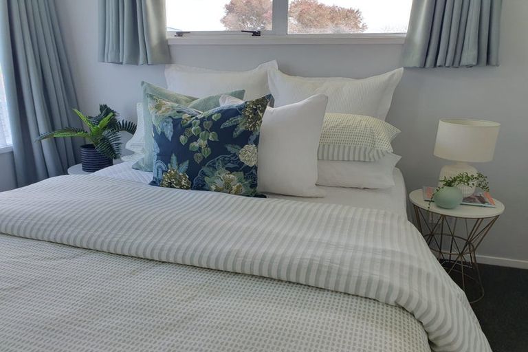 Photo of property in 2 Drury Street, Cloverlea, Palmerston North, 4412