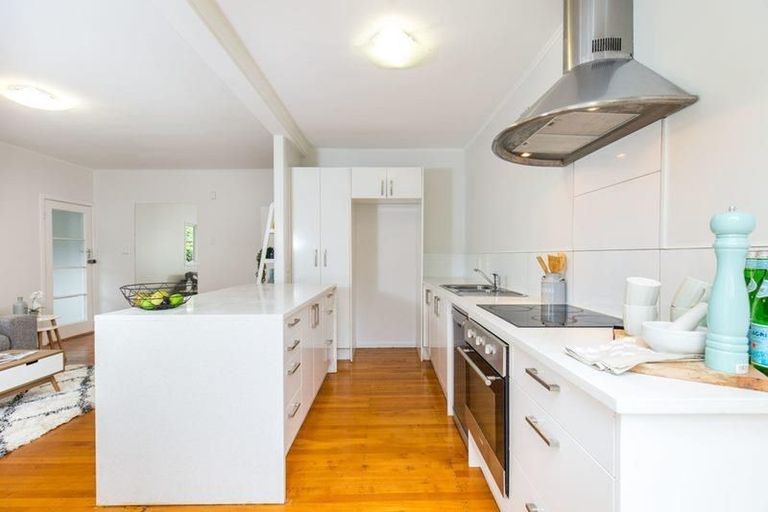 Photo of property in 94 Abbotts Way, Remuera, Auckland, 1050