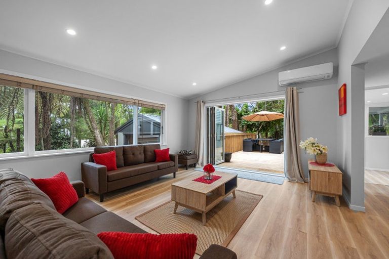 Photo of property in 45 Park Road, Titirangi, Auckland, 0604