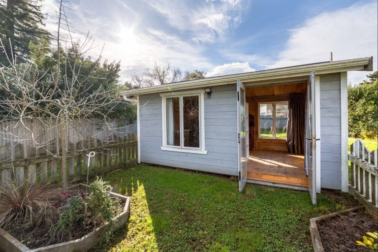 Photo of property in 12 Clifton Avenue, Carterton, 5713