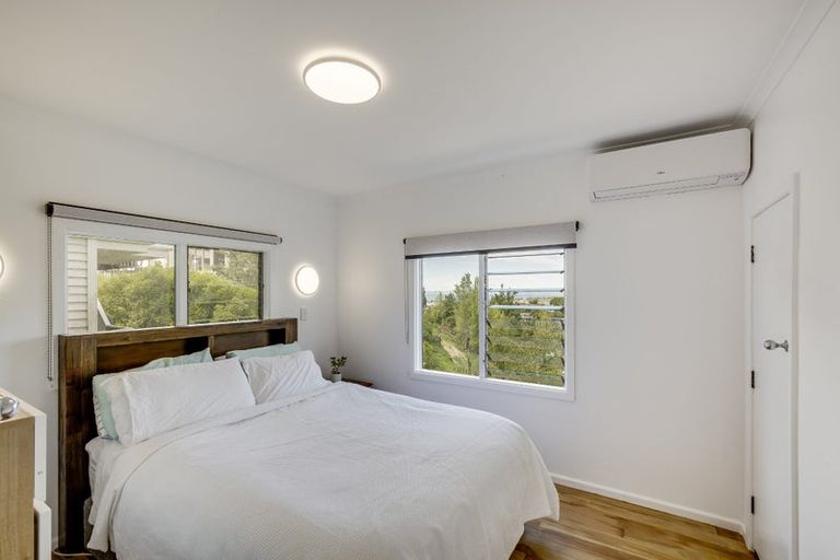 Photo of property in 54 Napier Terrace, Hospital Hill, Napier, 4110