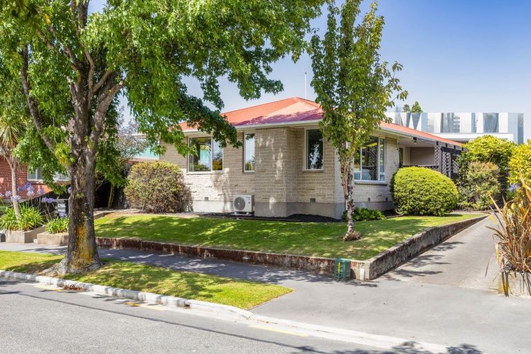 Photo of property in 1/44 Lochee Road, Upper Riccarton, Christchurch, 8041