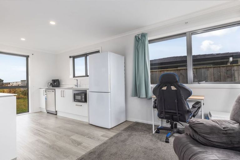 Photo of property in 85 Hinemoa Street, Levin, 5510
