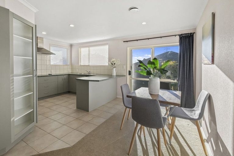 Photo of property in 6 Richard Halse Drive, Manurewa, Auckland, 2105