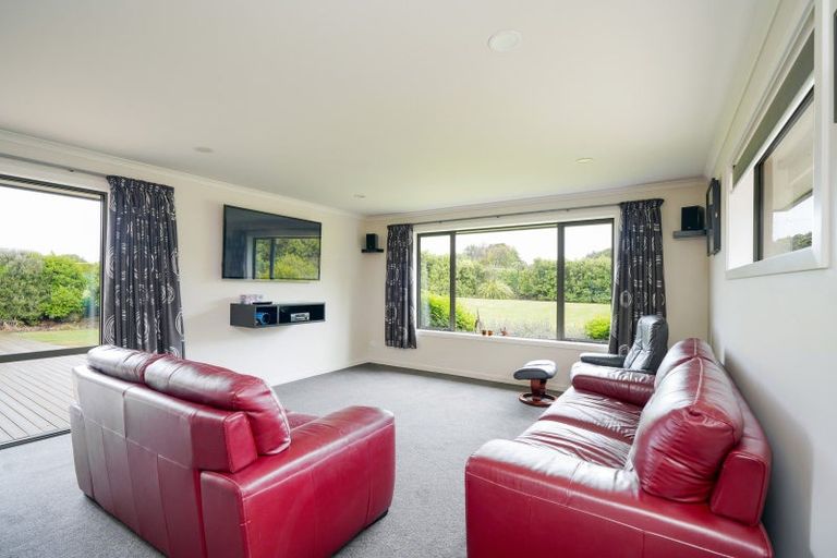 Photo of property in 94 Ariki Avenue, Otatara, Invercargill, 9879