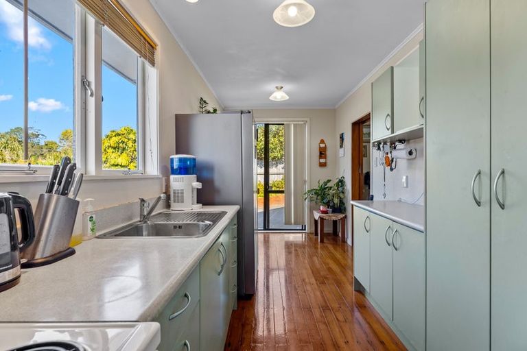 Photo of property in 1/11a Agincourt Street, Glenfield, Auckland, 0629