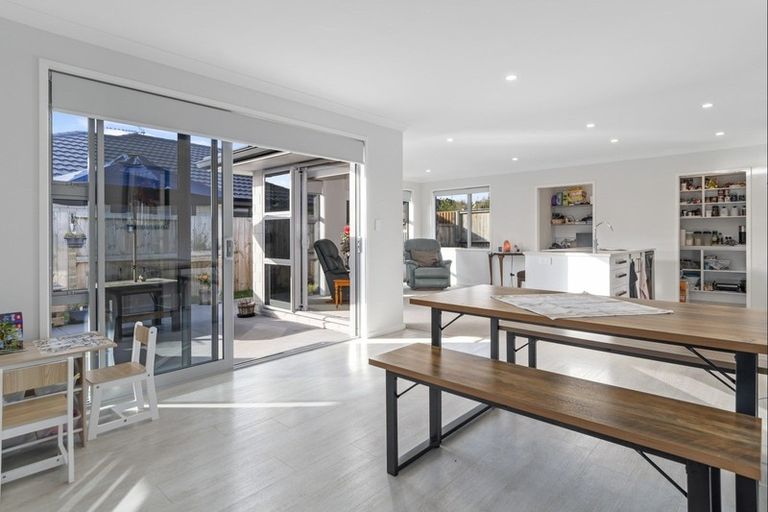 Photo of property in 41 Awataha Crescent, Pyes Pa, Tauranga, 3110