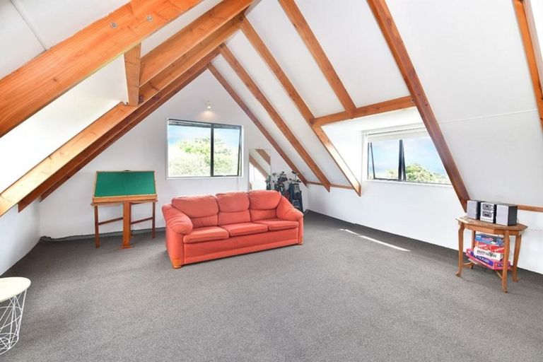 Photo of property in 230 Wishart Road, Helensville, 0875