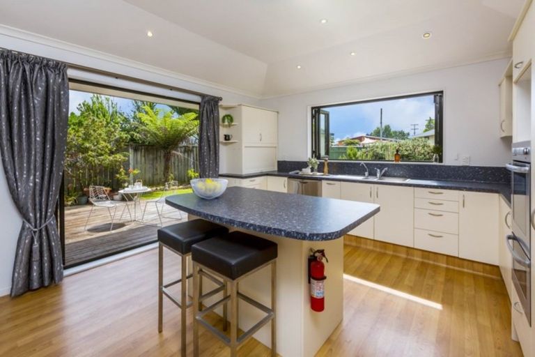 Photo of property in 30 Exchange Street, Ebdentown, Upper Hutt, 5018