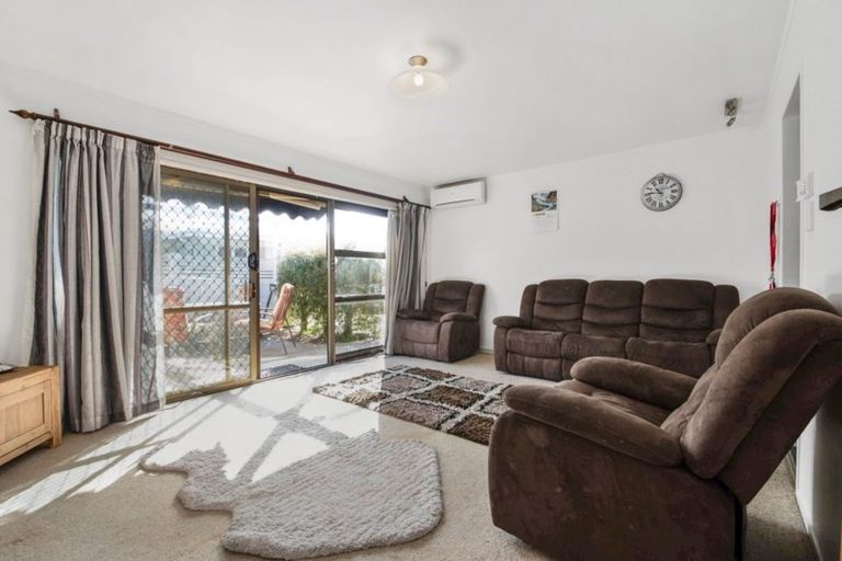 Photo of property in 2/26 Prictor Street, Papakura, 2110