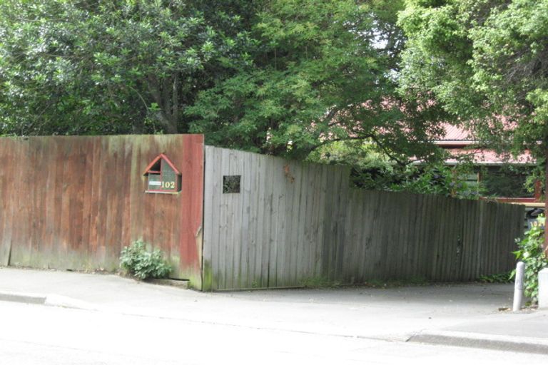 Photo of property in 102a Port Hills Road, Heathcote Valley, Christchurch, 8022