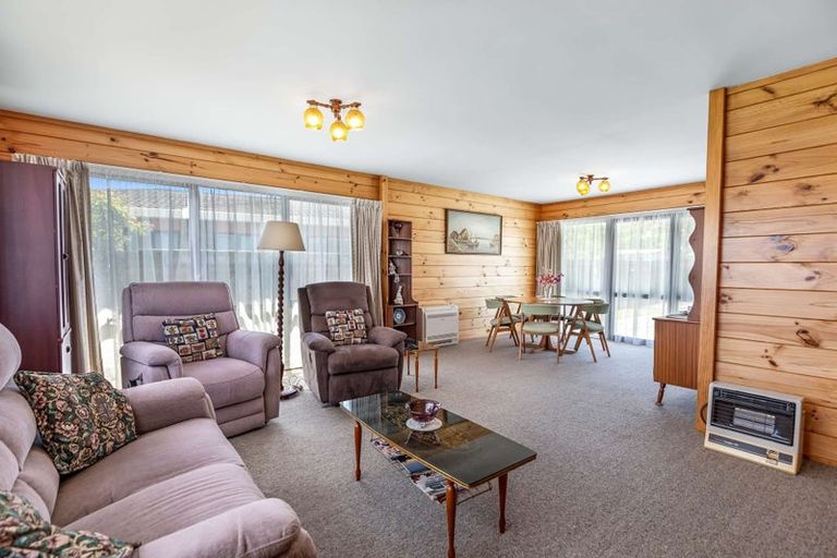 Photo of property in 6 Poutama Place, Tawhero, Whanganui, 4501