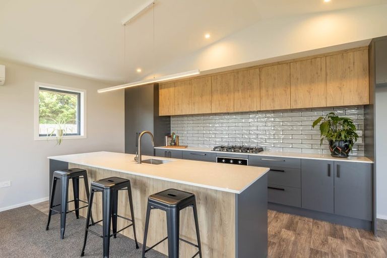 Photo of property in 114 Severn Street, Clifton, Invercargill, 9812