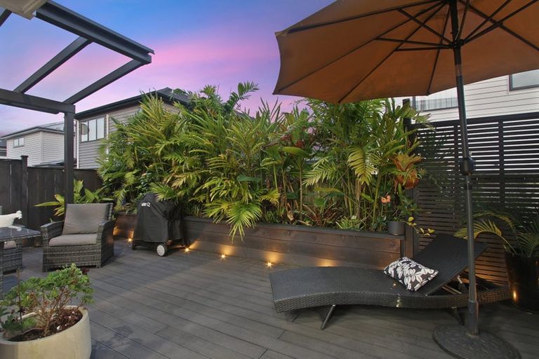 Photo of property in 16 Camp X Place, Whenuapai, Auckland, 0618