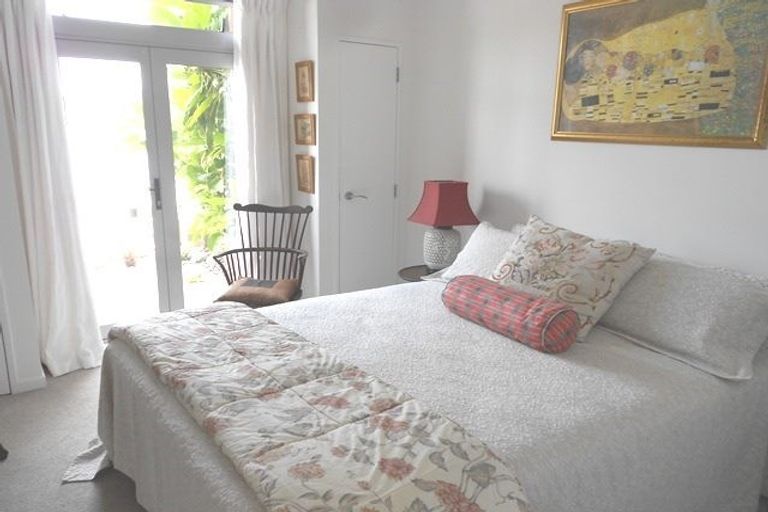 Photo of property in Marrakech Cafe, 14/305 Evans Bay Parade, Hataitai, Wellington, 6021