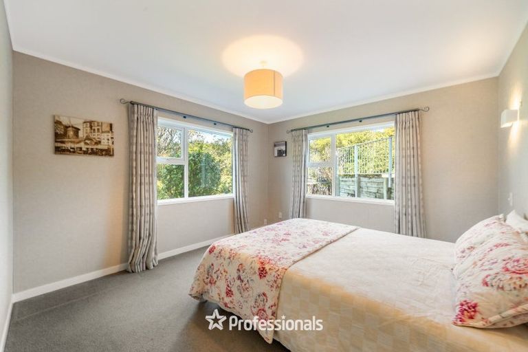 Photo of property in 13 Wilson Grove, Normandale, Lower Hutt, 5010