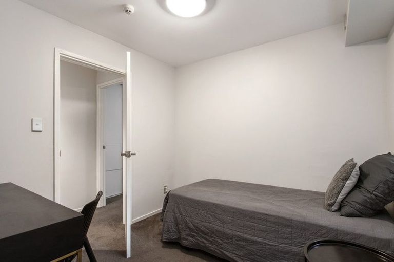 Photo of property in 2/18 Carlton Mill Road, Merivale, Christchurch, 8014