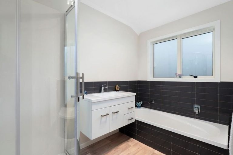 Photo of property in 11 Bragato Way, Te Kauwhata, 3710