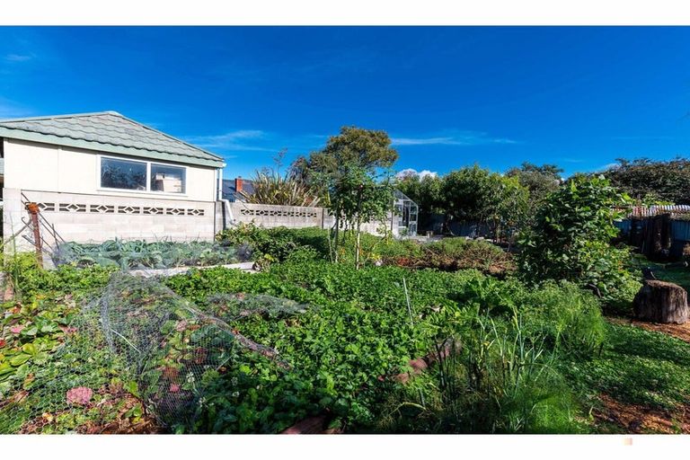Photo of property in 2 Mill Road, Waimate, 7924