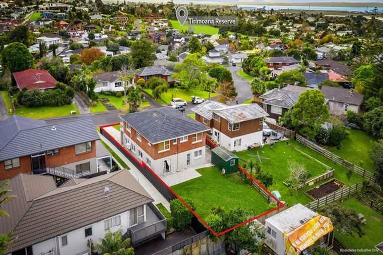 Photo of property in 11 Jenelin Road, Glendene, Auckland, 0602