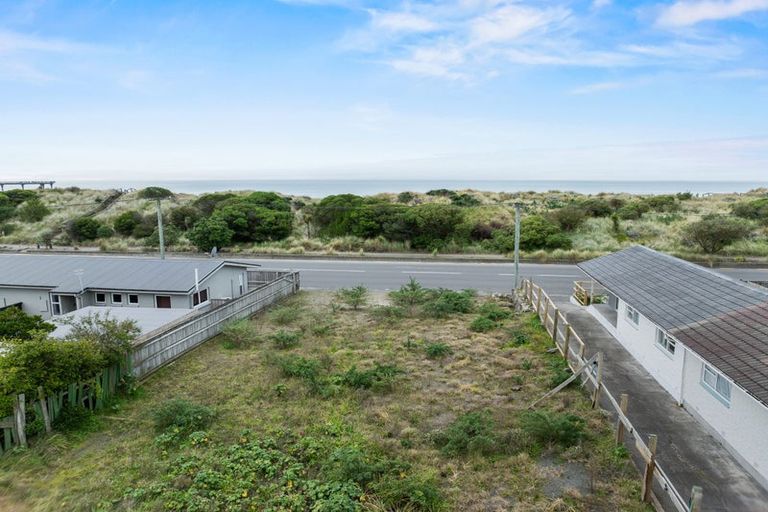 Photo of property in 243 Marine Parade, New Brighton, Christchurch, 8061