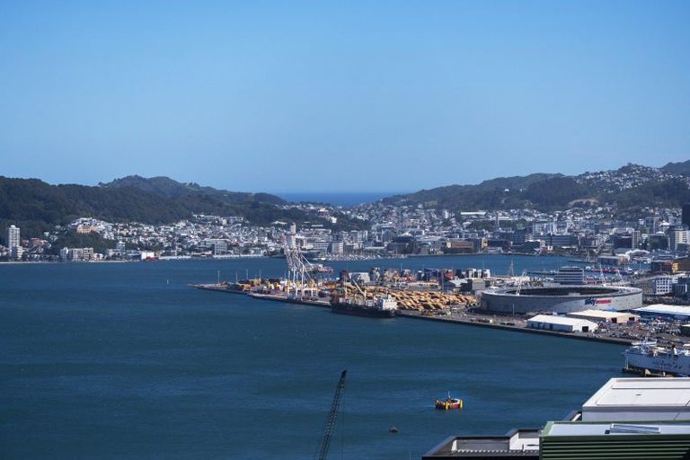 Photo of property in 118a Nicholson Road, Khandallah, Wellington, 6035