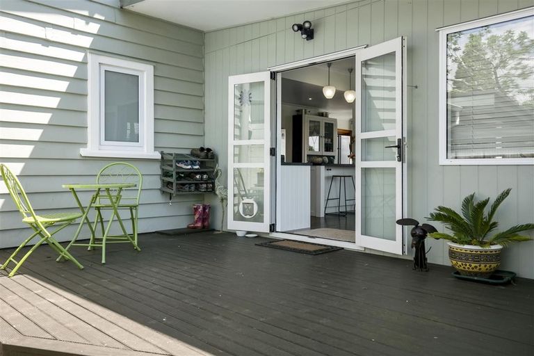 Photo of property in 50 Lee Street, Te Puke, 3119