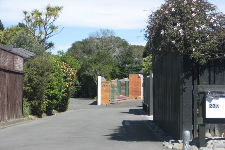 Photo of property in 23a Yellowstone Crescent, Burwood, Christchurch, 8083