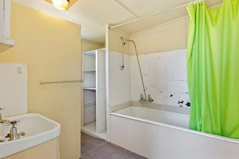 Photo of property in 29 Cross Street, Waikuku Beach, 7473