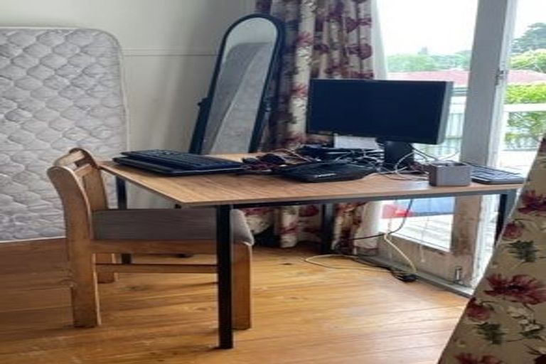 Photo of property in 2/46a Salisbury Road, Birkdale, Auckland, 0626