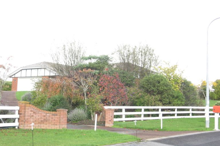 Photo of property in 57 Polo Prince Drive, Totara Park, Manurewa, 2576