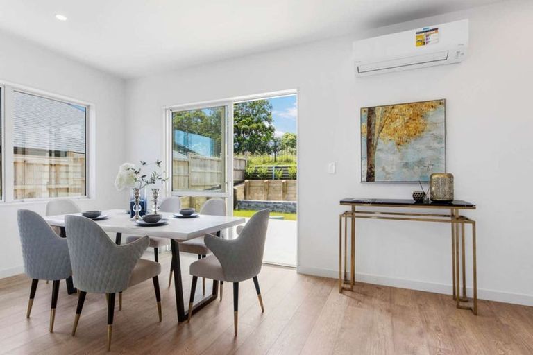 Photo of property in 25 Reserva Crescent, Kumeu, 0810