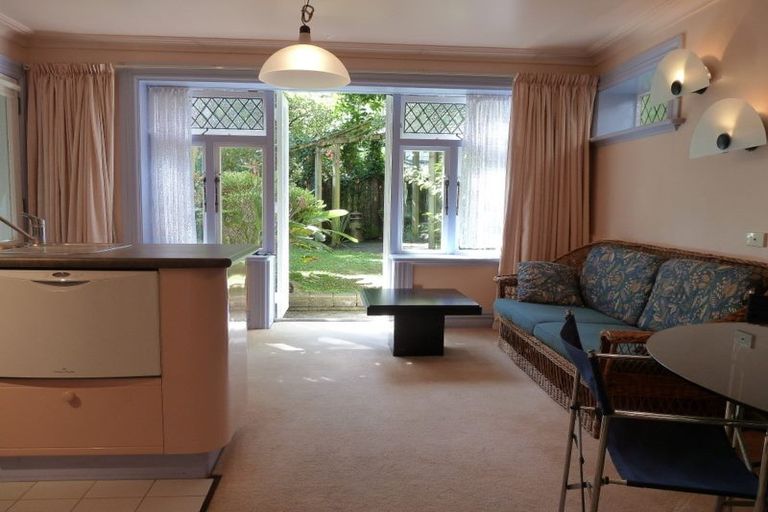 Photo of property in 103 Salamanca Road, Wellington Central, Wellington, 6011