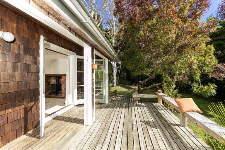 Photo of property in 103 Hinau Road, Waimauku, 0881