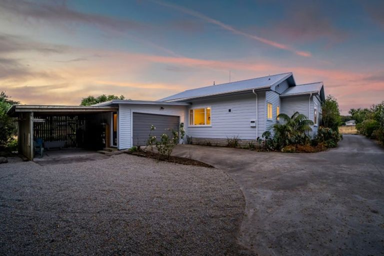 Photo of property in 8 Kaihihi Road, Okato, 4335