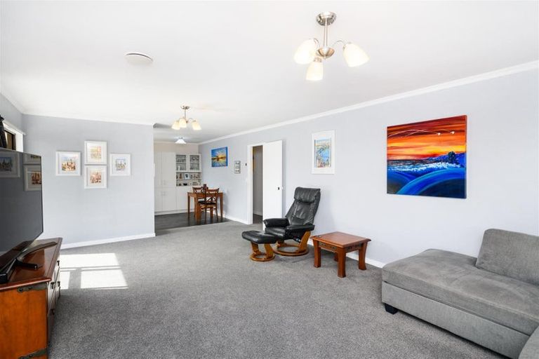 Photo of property in 7b Humphrey Street, Marton, 4710