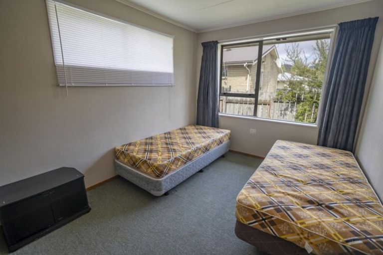 Photo of property in 42 Westmere Place, Manapouri, 9679