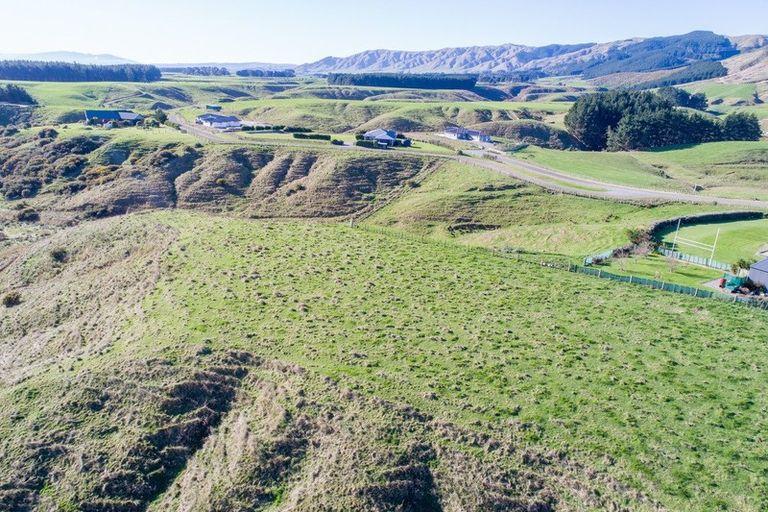 Photo of property in 33 Highland View Drive, Tokomaru, Palmerston North, 4474