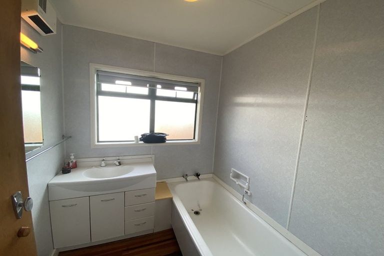 Photo of property in 66 Middle Road, Havelock North, 4130