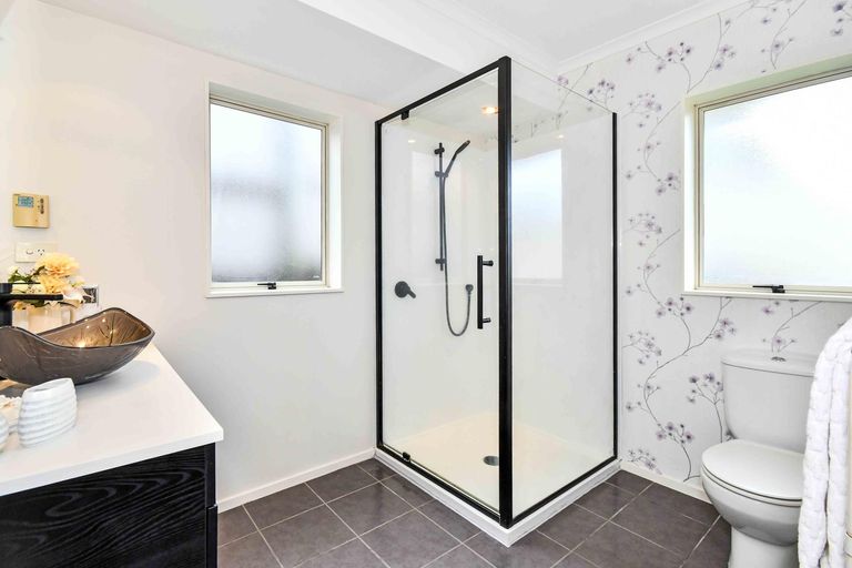 Photo of property in 17 Parkhaven Drive, Rosehill, Papakura, 2113