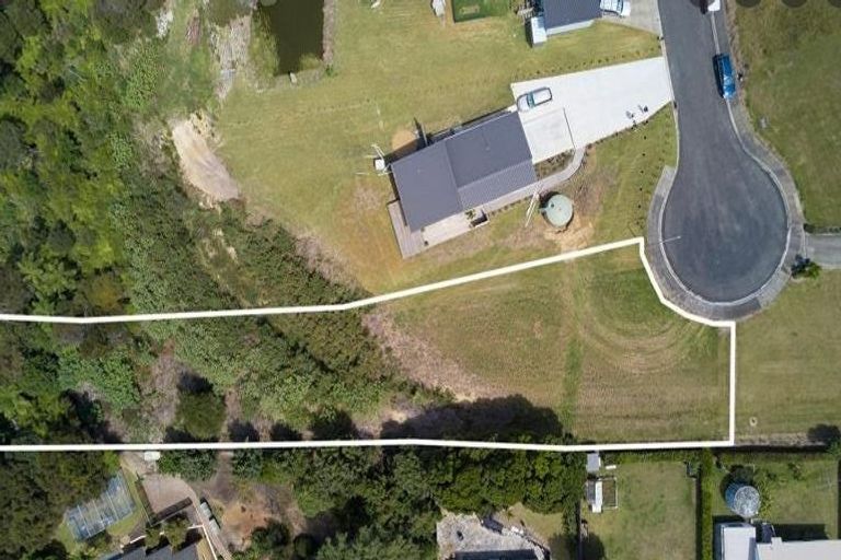 Photo of property in 1 Lori Lane, Coopers Beach, 0420