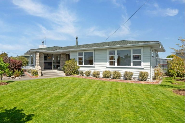 Photo of property in 43 Fergusson Street, Solway, Masterton, 5810