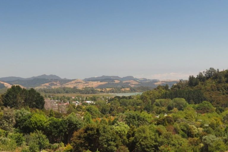 Photo of property in 205 Bellville Drive, Coromandel, 3506